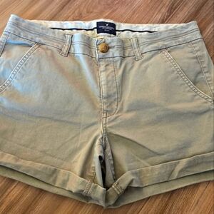American Eagle Outfitters Women’s Khaki Green Midi Shorts Stretch Size 8
